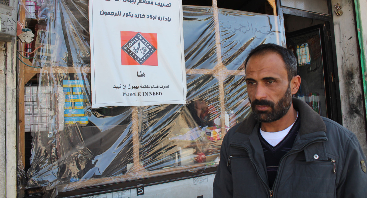 Nejtěžší je sehnat dětskou výživu. Díky poukazům si vybíráme jídlo, které opravdu potřebujeme, říká Syřan Ahmad