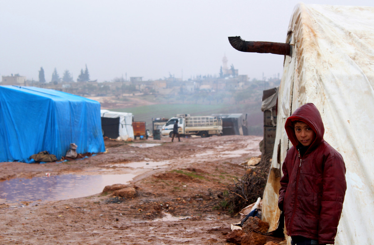 Nemají kam utéct: Okamžitě zastavme útoky na civilní obyvatele a nemocnice v syrském Idlíbu