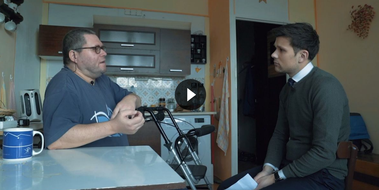 Obzor: „Čekal jsem na smrt. Neměl jsem co jíst. V jedné místnosti nás žije pět.“