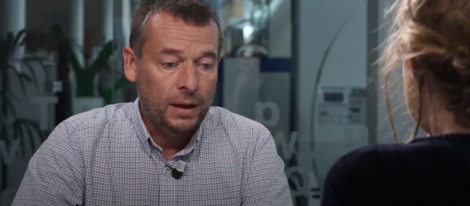 DVTV: Méně peněz pro neziskovky? Nejsme pijavice, odvádíme práci za podprůměrnou mzdu, říká Pánek