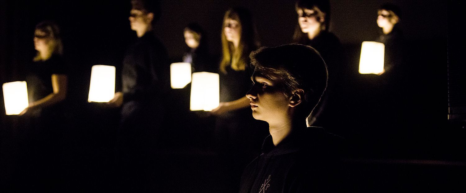Zahájení letošních Příběhů bezpráví v záři lampionů