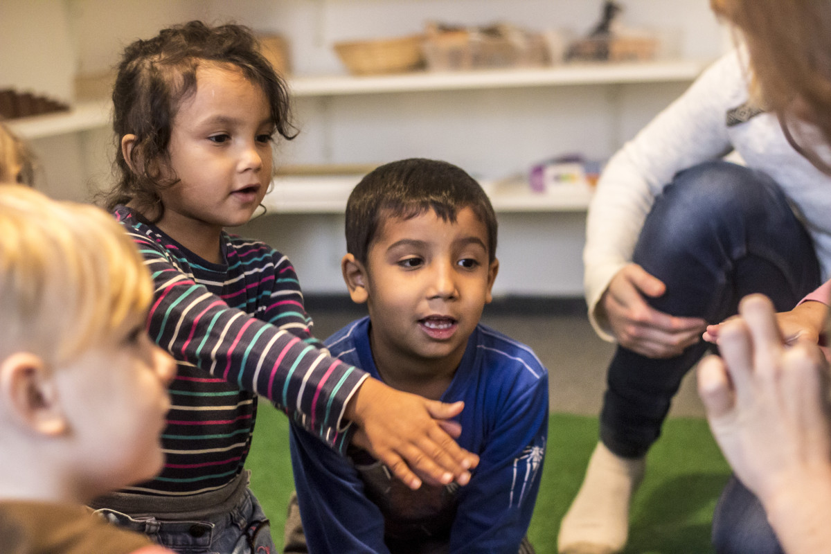 80% české veřejnosti podporuje začleňování romských dětí do běžných tříd