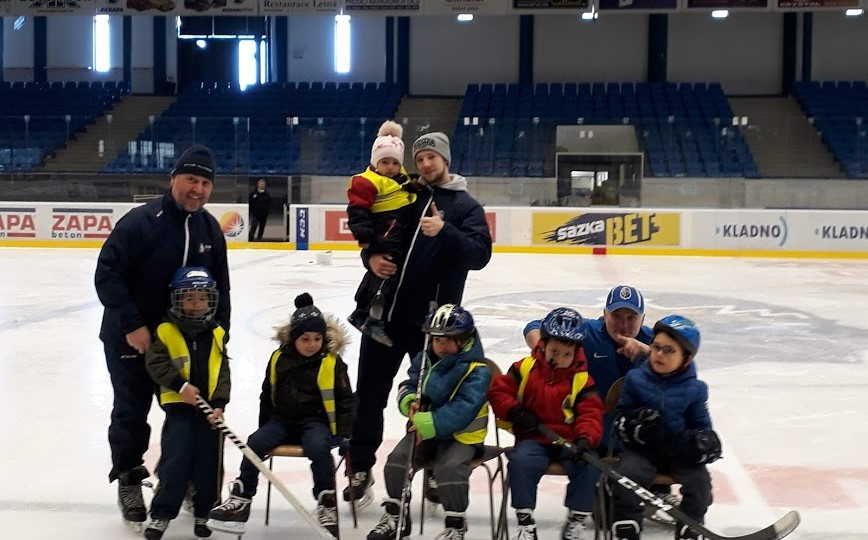 Bruslení na ledě kladenských Rytířů byl pro děti z předškolního klubu naprosto úžasný zážitek!