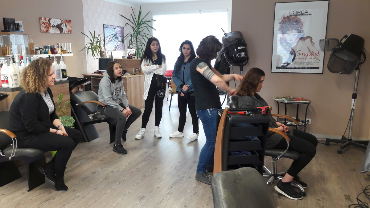 Vzhůru do kadeřnického salónu