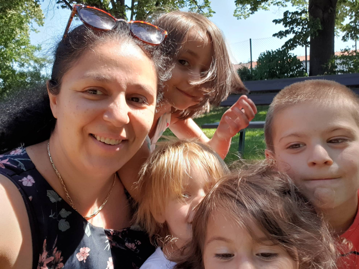 Snažím se, co to jen jde, pomáhat druhým v jejich nelehké životní situaci