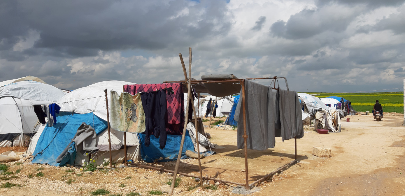 Člověk v tísni kvůli bojům přerušil pomoc lidem na severovýchodě Sýrie