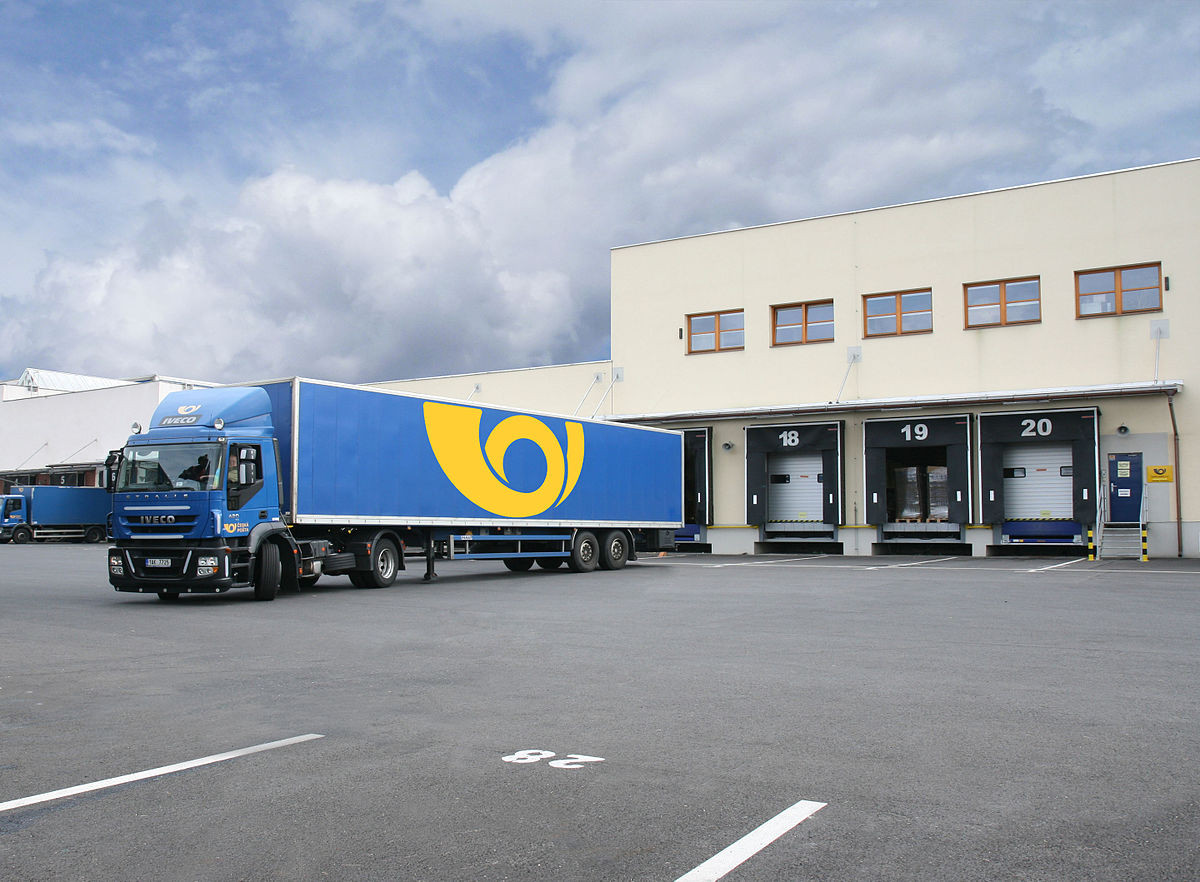 Pomohli jsme zřídit dluhovou linku pro zaměstnance České pošty