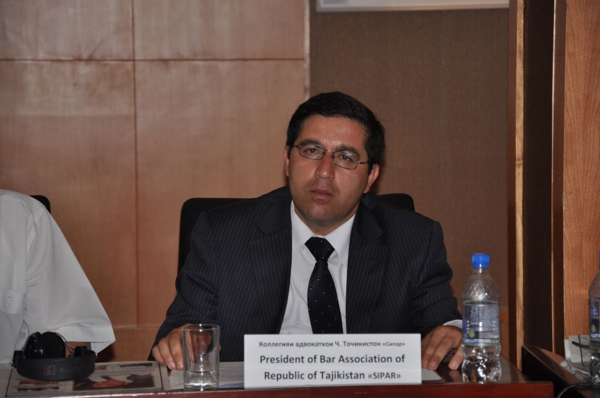 Cenu Homo Homini za rok 2019 obdrží významný tádžický právník Buzurgmehr Jorov