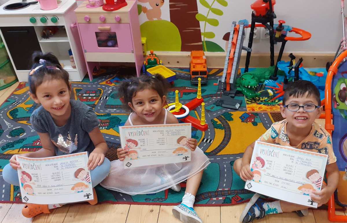 Za poslední školní rok jsme podpořili vzdělávání téměř 2000 dětí v Česku