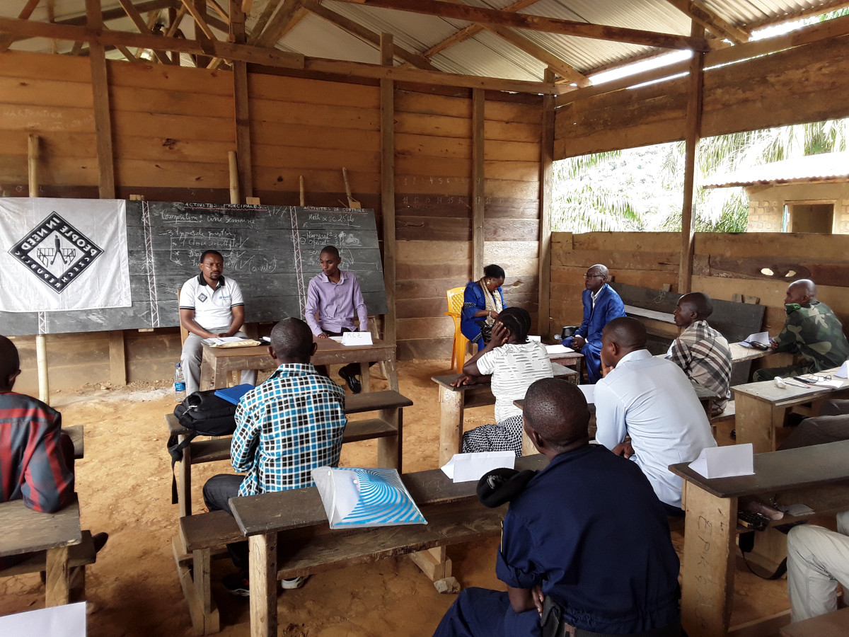 Očima humanitárního pracovníka: během války jsem viděl, že pomoc přicházela pouze od humanitárních organizací