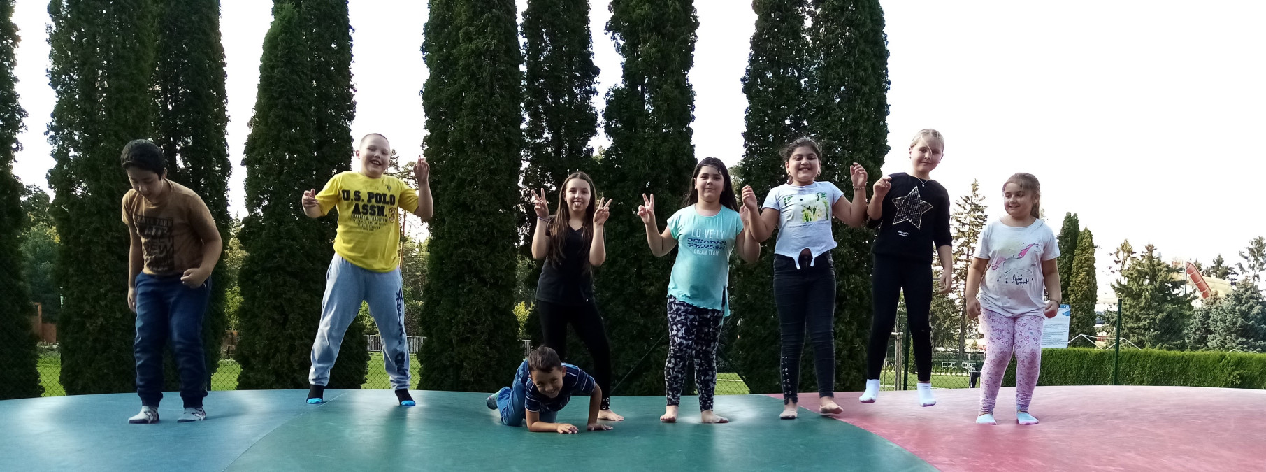 Poprvé pod stanem, na vodě nebo v Praze. Jak jsme si v Člověku v tísni léto plné premiér a překonaných strachů užili?