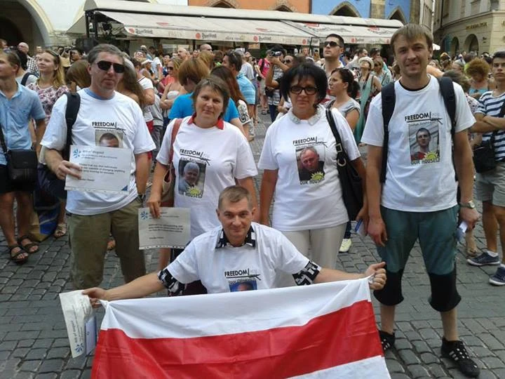 Bojíme se, že nás zadrží, máme rodiny, říká běloruský aktivista