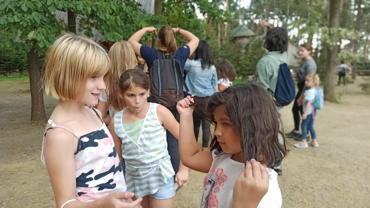 Příměstský tábor ČvT: Konflikty na trampolíně, skateboarding a hledání dávných předků