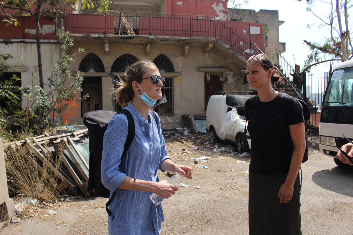 2 měsíce od exploze v Bejrútu: Člověk v tísni začíná pomáhat s obnovou živností