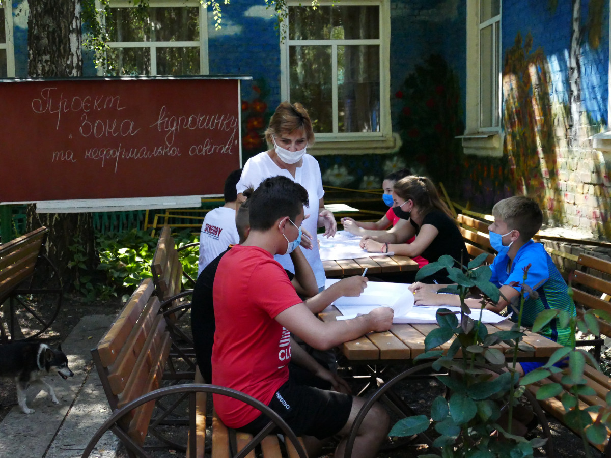 Pomáháme dětem na východní Ukrajině, které vyrůstají uprostřed konfliktu