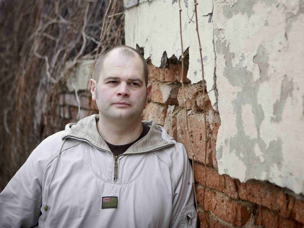 Expert na dluhy: Vláda si kupuje čas, obrovské zadlužení lidí přijde po volbách