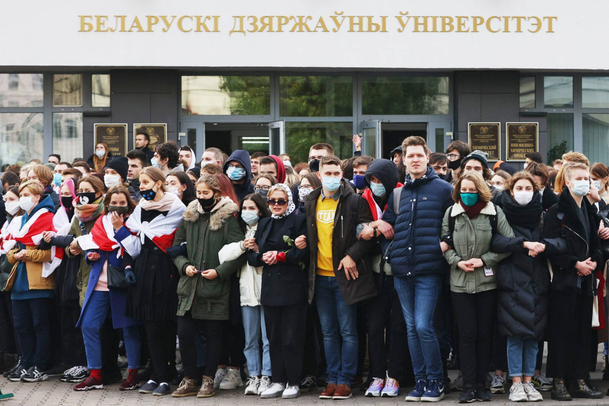 Dvacetiny bez dortu: Jak Bělorusko trestá studentské vůdce