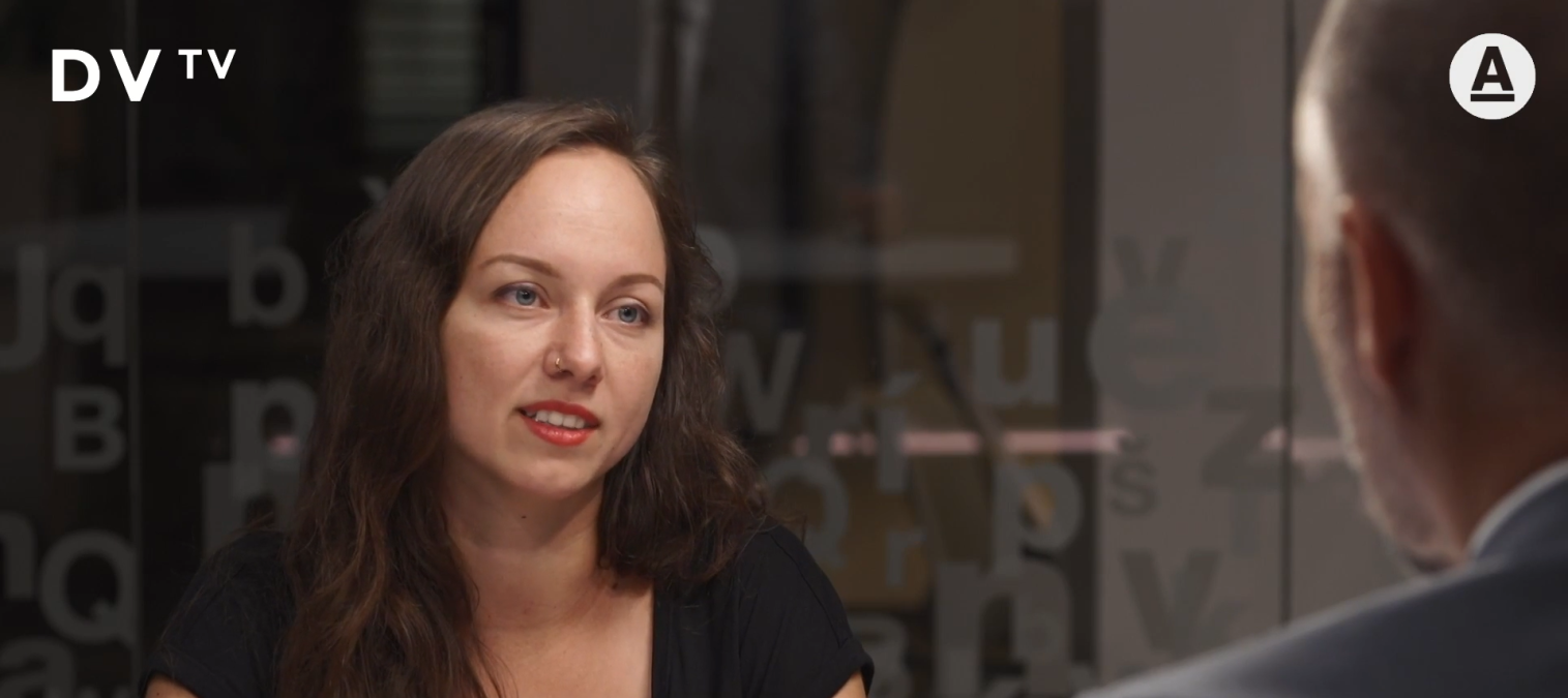 Argüellová v DVTV: Kubánci nemají co jíst, umírají na covid i systém. Už ale nemají strach