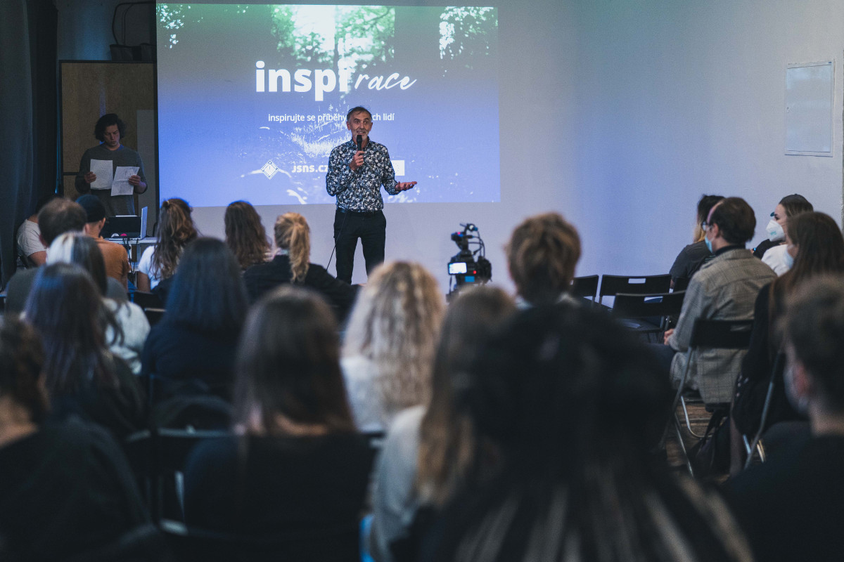 Karel Strachota: Při výchově k demokratickým hodnotám rozlišujeme mezi dobrým a zlým