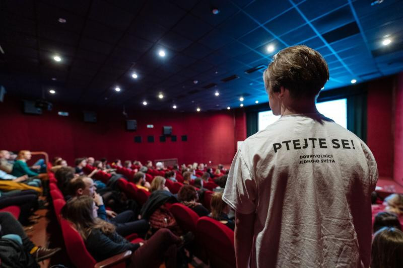 BUĎTE DOBROVOLNÍKEM*CÍ NA JEDNOM SVĚTĚ!