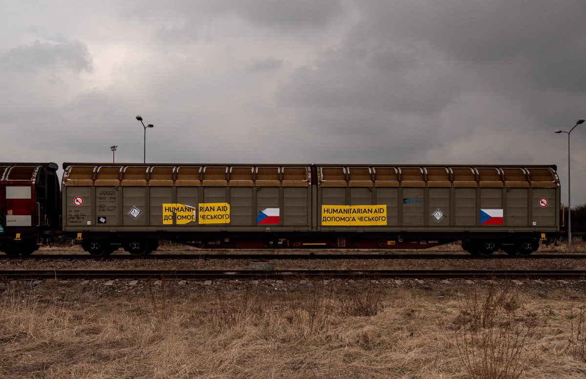 Přes 800 tun pomoci Ukrajině dopravily vlaky Člověka v tísni za jediný týden