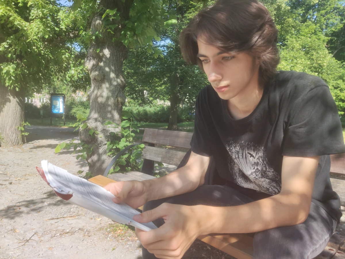 Vlastnoručně psaný příběh sedmnáctiletého uprchlíka z Donbasu