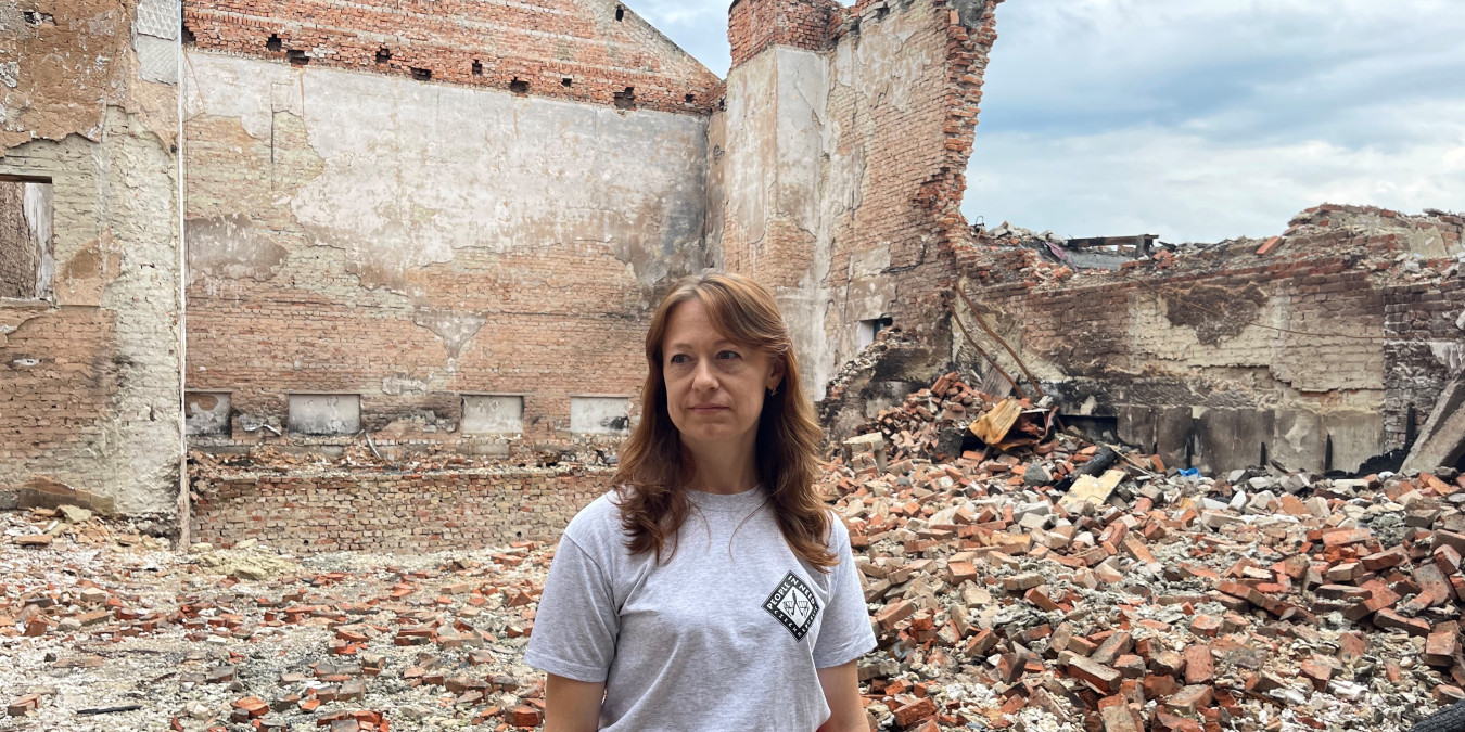 Pomoc zachraňující životy pro ty, kteří to nejvíce potřebují: Humanitární pracovníci podporují invazí zasažené obyvatelstvo na Ukrajině