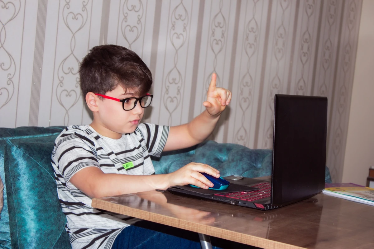 Člověk v tísni zahajuje provoz virtuální pobočky