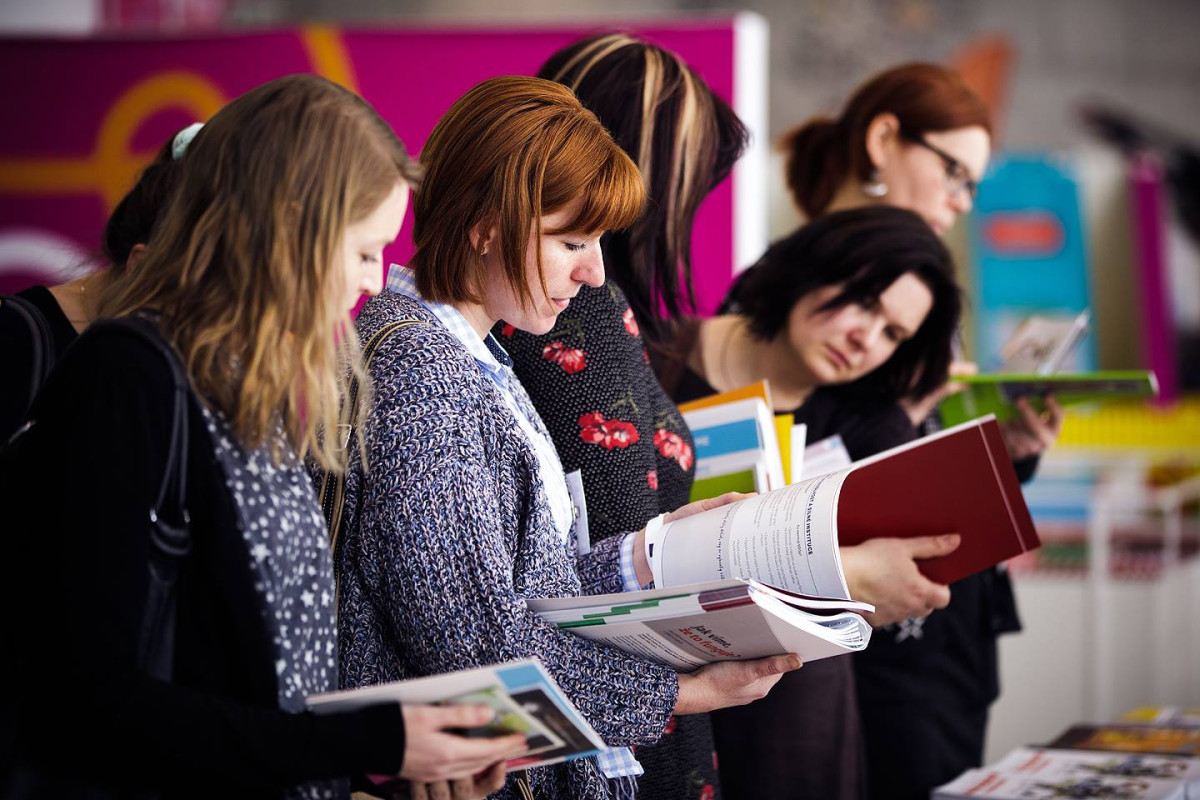 Výzkum: Migrace je v souvislosti s probíhající válkou aktuálním tématem pro většinu učitelů