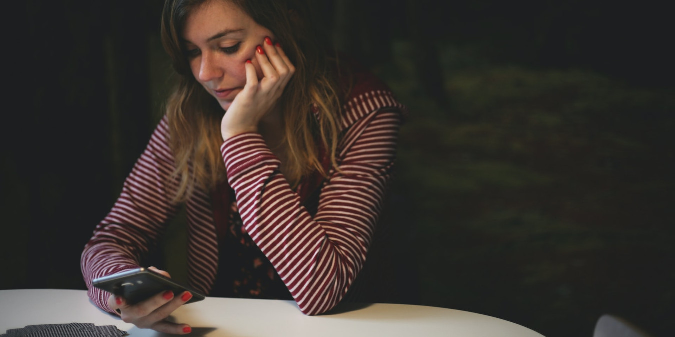 Zavolání na naší help linku samoživitelce vyřešilo vysoký nedoplatek za energie i dluhy