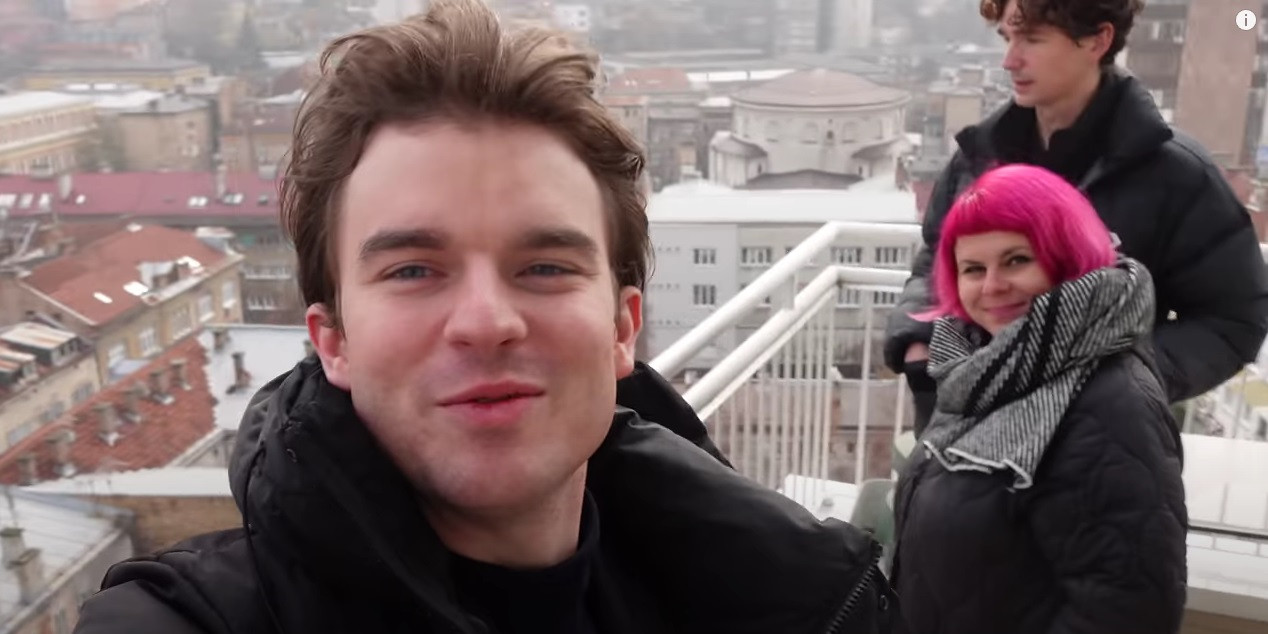 Kovy v Sarajevu aneb Jak chutnají mikroředkvičky vypěstované díky Člověku v tísni