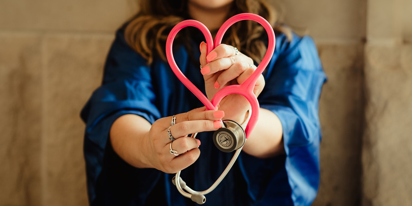 Deník: Aby mohla studovat medicínu, má tři brigády. Občas si sáhne na dno