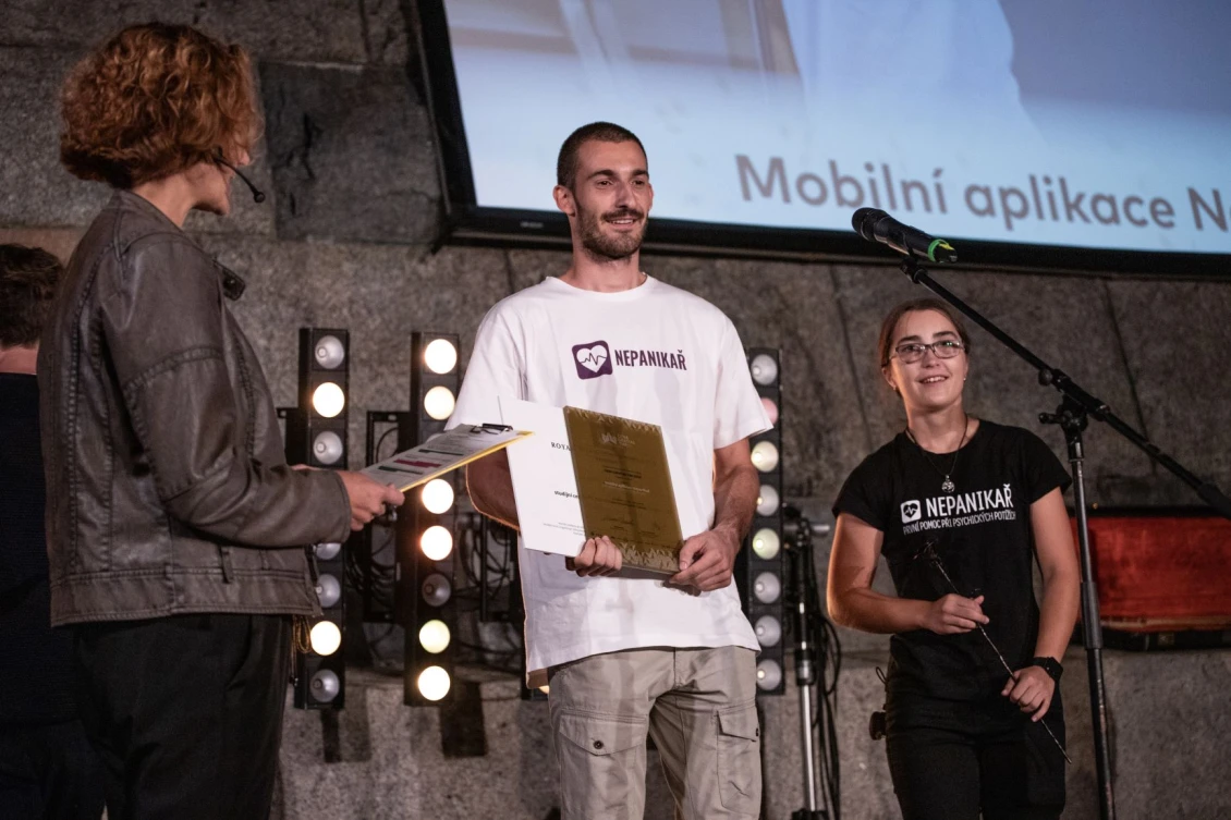 Mobilní aplikace Nepanikař