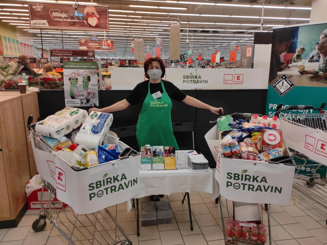 Potravinová sbírka v Jeseníku, listopad 2021